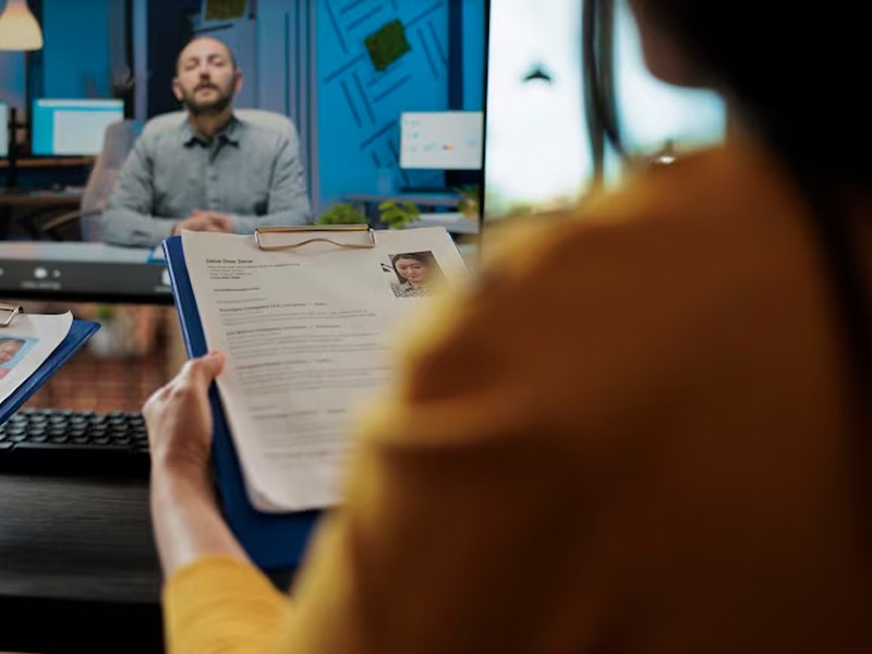 How Do You Apply to the SRA to Be Admitted as a Solicitor?